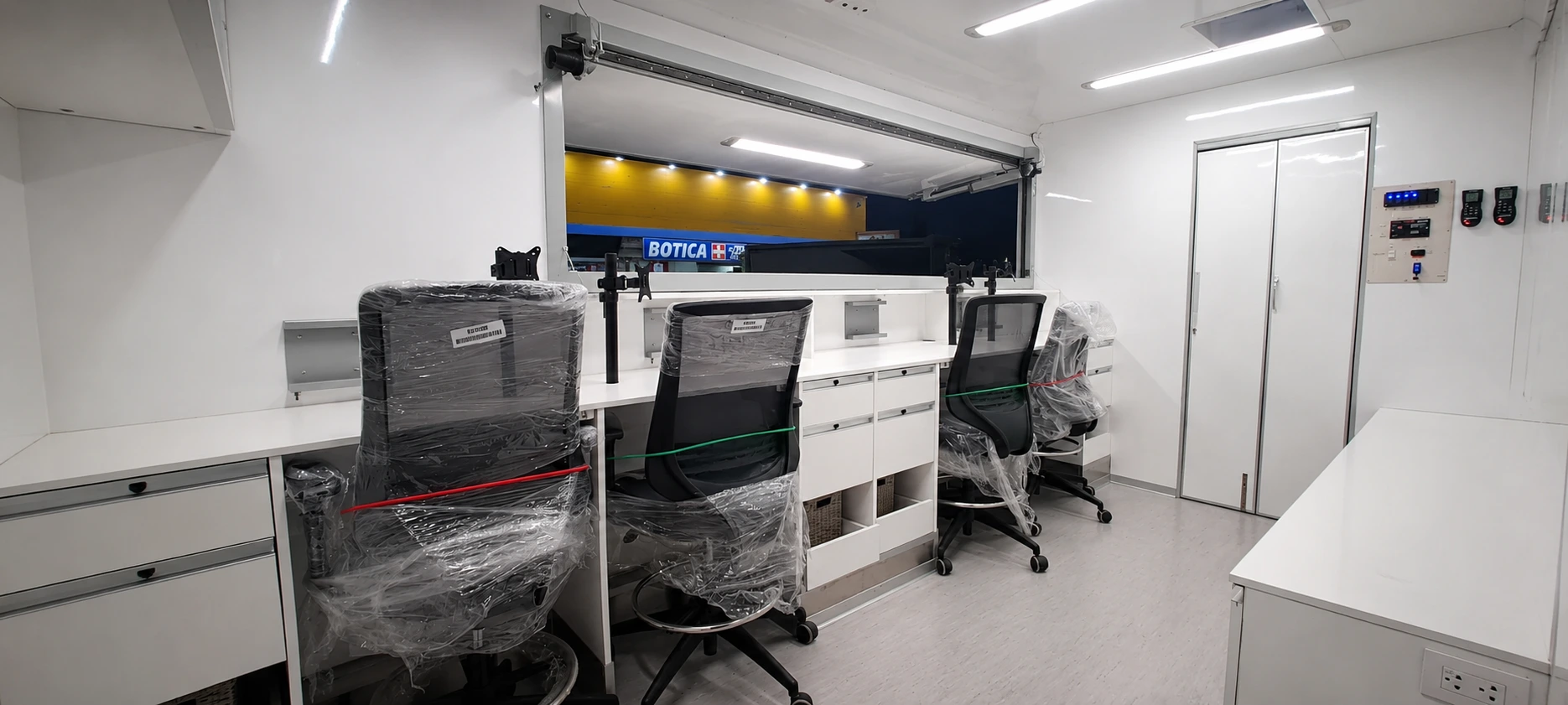 Interior de unidad móvil BUSA